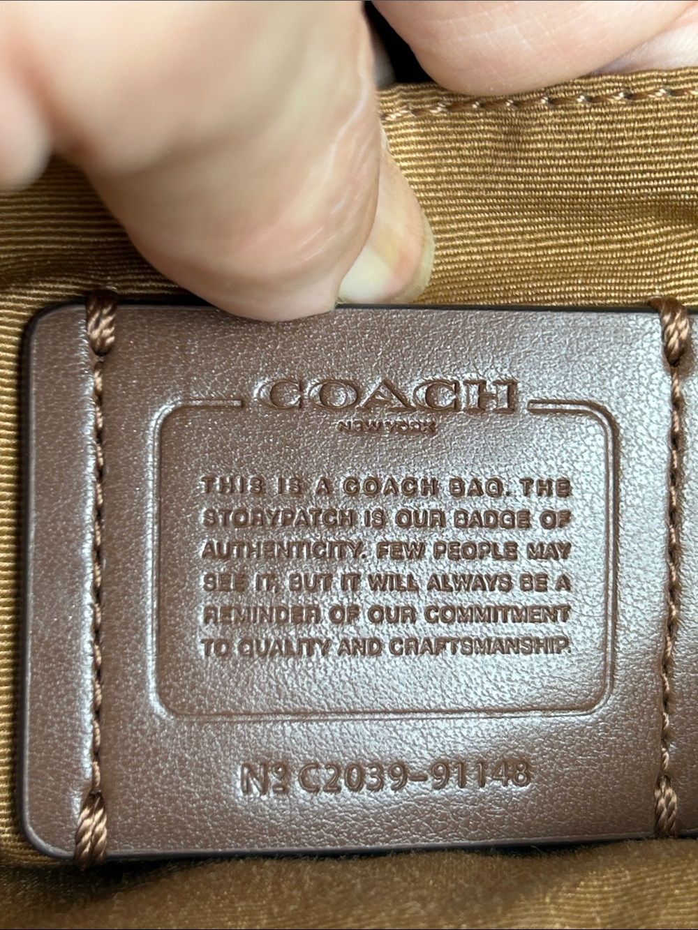 Coach Gallery File Bag 91148 Chalk Cream Leather Crossbody Shoulder Bag w COA - Picture 7 of 10